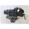Image 4 : 4" Swivel Bench Vice