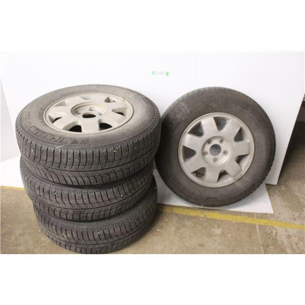 *(4) Tires on 5 Bolt Rim (215/70R15)