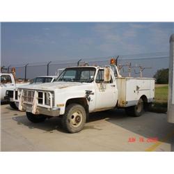 1986 GMC 1 TON TRUCK 4X4 (NBU)
