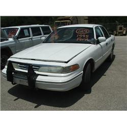 5 Ford, 4 Dr. (City Of New Braunfels)