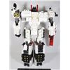Image 2 : #17 TRANSFORMERS 2013 METROPLEX TITAN GENERATIONS
