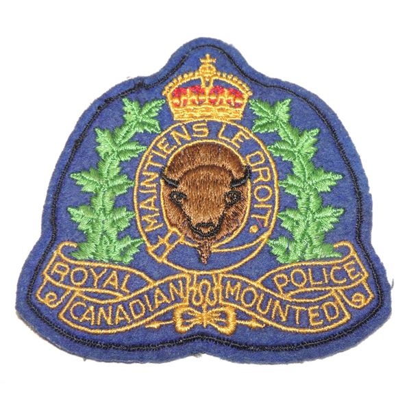 #227 1933 RCMP BLAZER BADGE KINGS CROWN EARLY