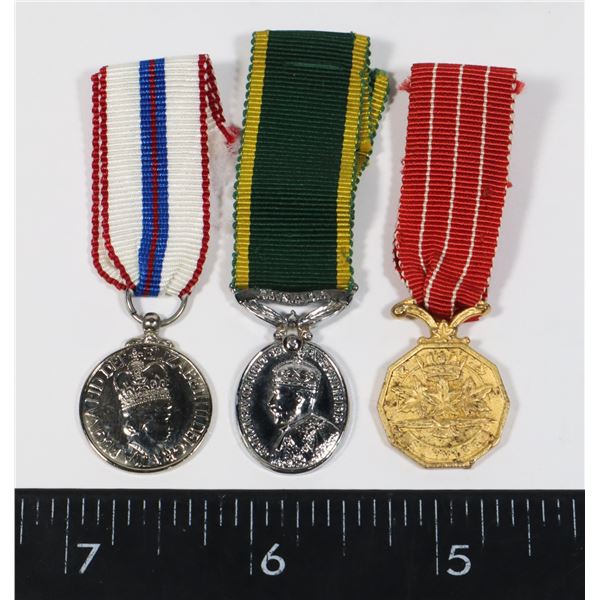 #521 LOT OF 3 MINIATURE MEDALS CANADIAN FORCES
