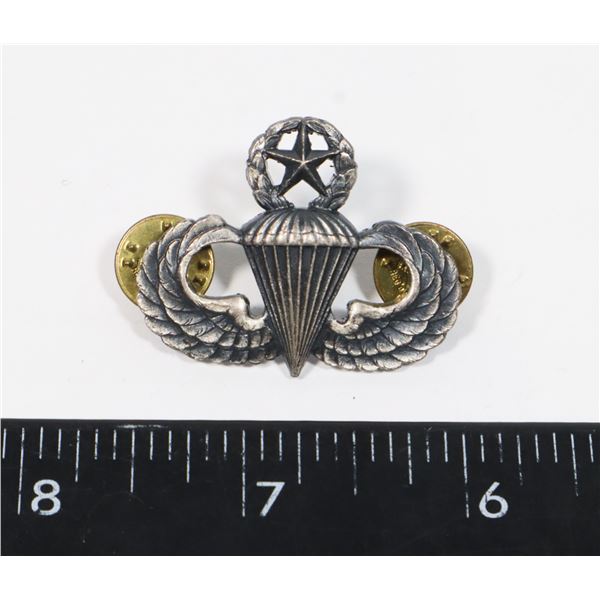 #684  UNITED STATES AIR FORCE MASTER PARACHUTIST