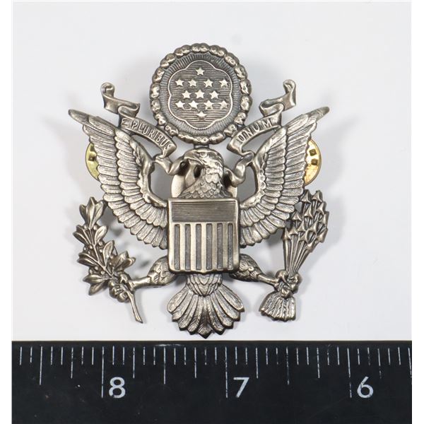 #687   UNITED STATES AIR FORCE HAT BADGE INSIGNIA