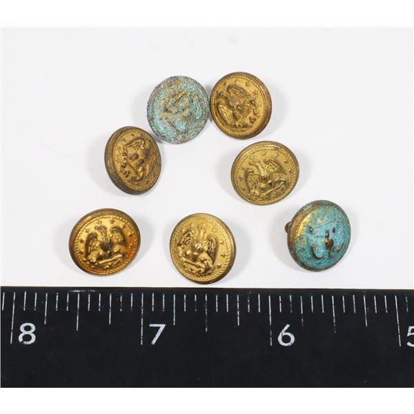 #692   7 UNITED STATES OF AMERICA MILITARY BUTTONS