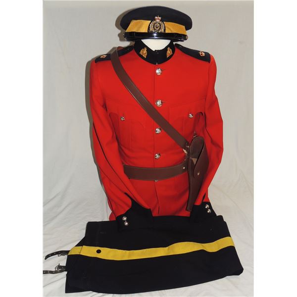 #795 1980'S RCMP UNIFORM RED SERGE HAT PANTS SET