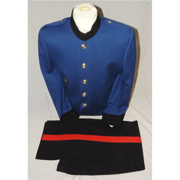 #815 1985 ALBERTA POLICE DRESS JACKET  QEII