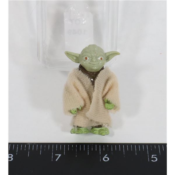 #1049 STAR WARS ESB YODA ACTION FIGURE 1980 W/