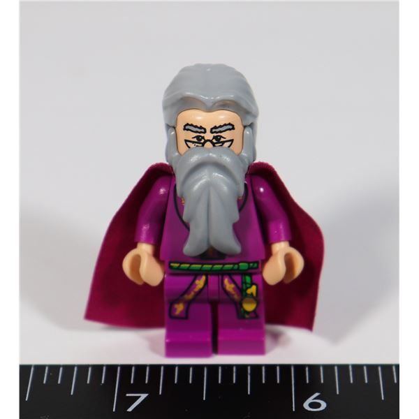 #1152 LEGO HARRY POTTER DUMBLEDORE MINI FIGURE