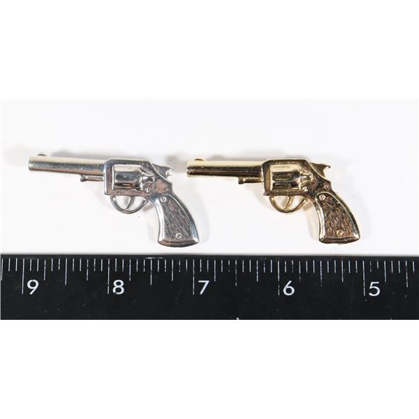 #1236 PAIR OF WESTERN PISTOL PINS VINTAGE FASHION
