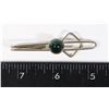 Image 1 : #1247 VINTAGE TIECLIP FASHION GREEN CENTER DESIGN