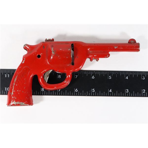 #1272 1930'S 1940'S RED CAP GUN TOY POLICE GUN RED