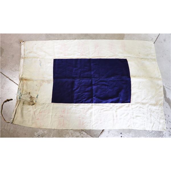 #1292 VINTAGE MILITARY SIGNAL CLOTH FLAG  69X35