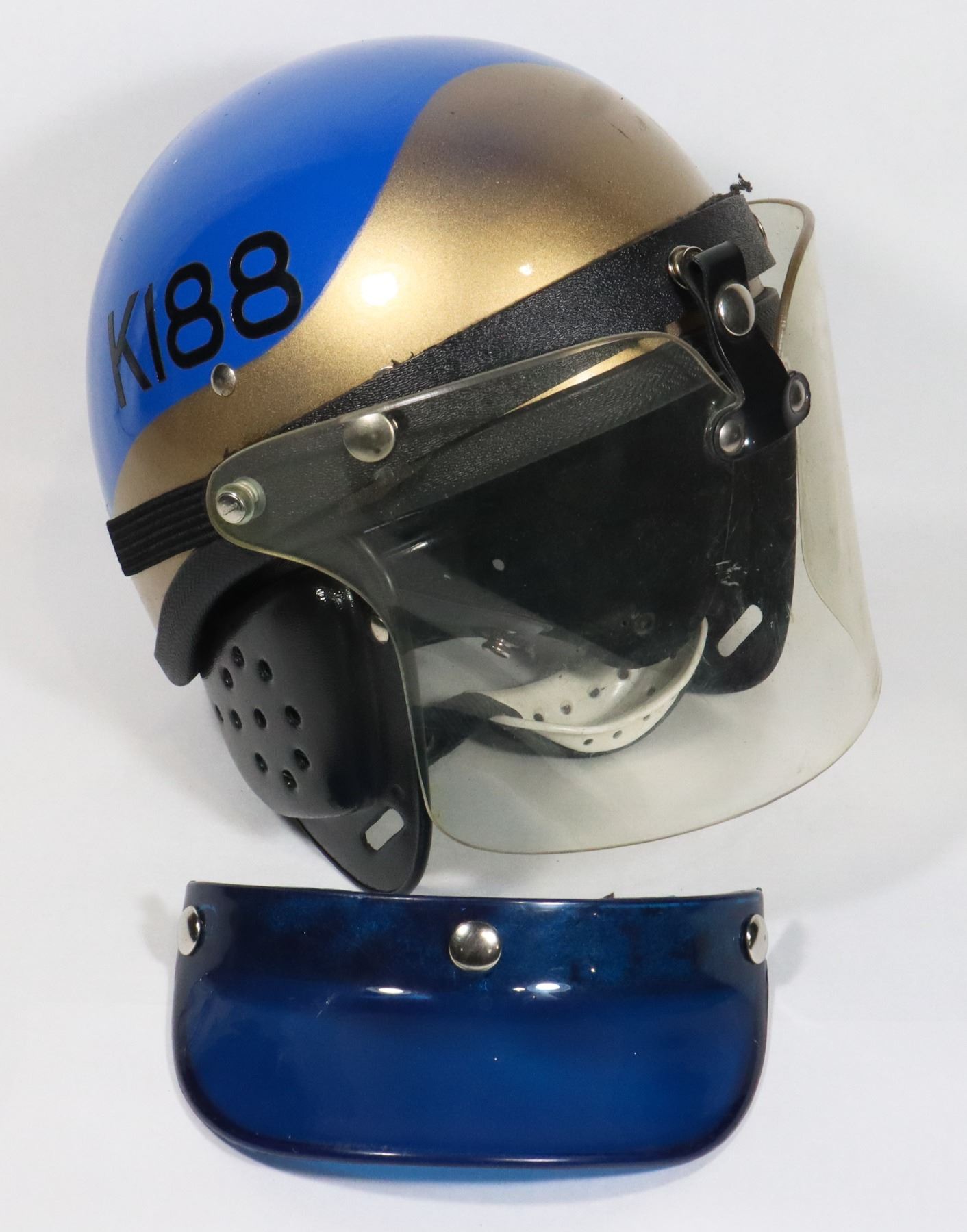 Retro Riot Gear 868B VINTAGE RIOT HELMET W/ RCMP MARKED BAG AND