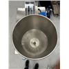 Image 7 : SFXB SFQG 60ml to 5000ml Easy to Operate Liquid Filling Machine for Beverages / Liquids - Foot opera