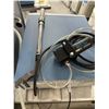 Image 8 : Group lot - Qsonica Q2000 Sonicator w/ Qsonica Sonication Chamber, complete with probe, extra sonica