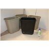 Image 1 : LOT DE 4 POUBELLES 14"x10"x15"