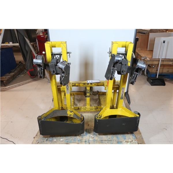 LIFTOMATIC FORKLIFT BARREL ATTACHMENT DCMJ