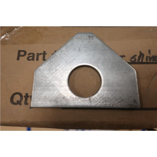 LOT DE +/- 500 SMALL CORNER SHIMS