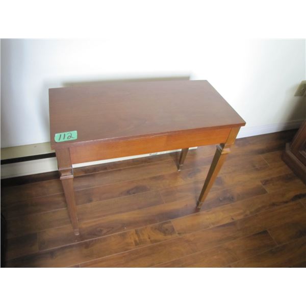 piano bench