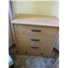 Image 1 : Dresser with 4 drawers