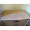 Image 2 : Dresser with 4 drawers