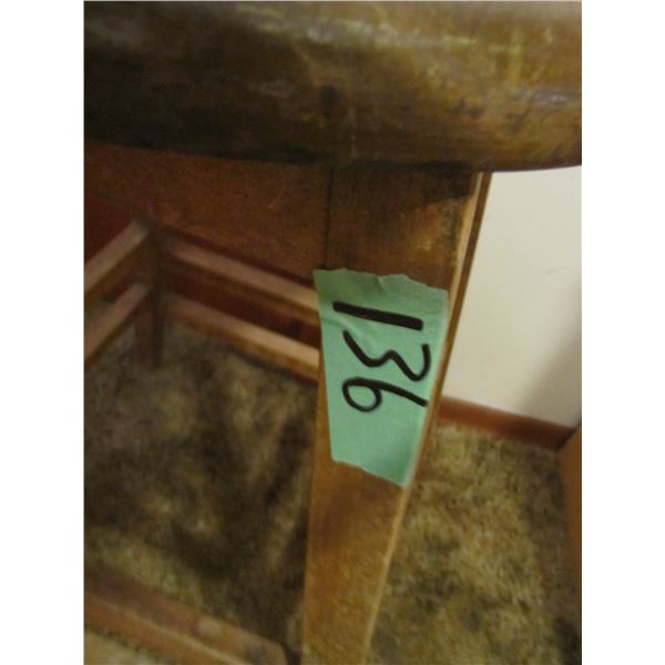 wood stool