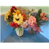 Image 1 : vases and flowers