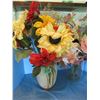 Image 2 : vases and flowers