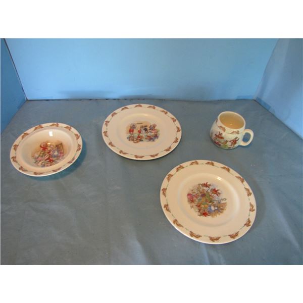Four pieces of Bunnykins table wear