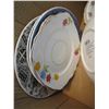 Image 12 : Decorative platters and plates