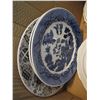 Image 13 : Decorative platters and plates