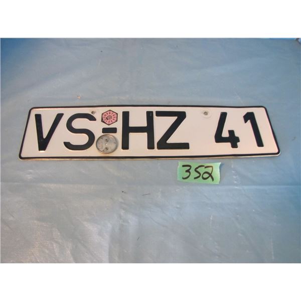 European auto license plate