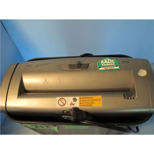 GBC SHREDMASTER paper shredder