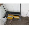 Image 1 : Yardworks push lawn sweep