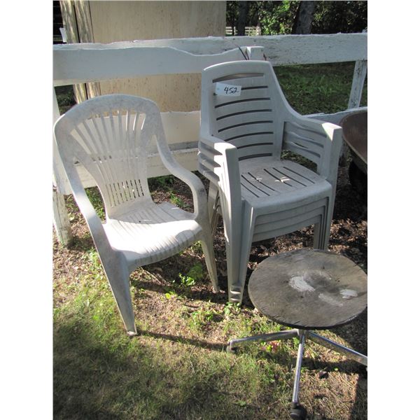 Resin lawn chairs And small shop built table