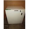 Image 1 : westinghouse Small apartment size deep freezer - working
