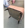 Image 3 : 1950s Large Pink Ottoman with Wood Legs All Original in Great Vintage Condition