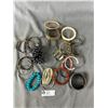 Image 1 : Nice Assortment Of Vintage Bracelets