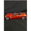 Image 2 : 2 Maisto 1/18 Scale Die-Cast Collectilbe Cars - 1998 Corvette & Dodge Concept