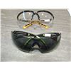 Image 1 : 1 PAIR 3M CLEAR SAFETY GLASSES, 1 PAIR SAFETY SUNGLASSES