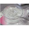 Image 1 : WHITE/CHROME ACRYLIC SOAP DISH