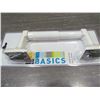 Image 1 : WHITE TOILET TISSUE HOLDER