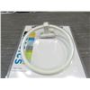 Image 1 : WHITE TOWEL RING