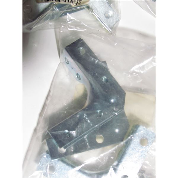 2 1/2 X 5/8 CORNER BRACES X 10 PACKAGES