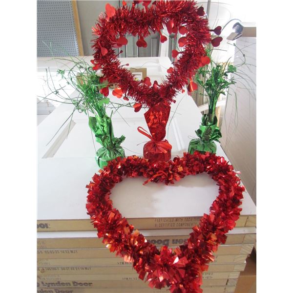 VALENTINES AND ST PATS DECORATIONS
