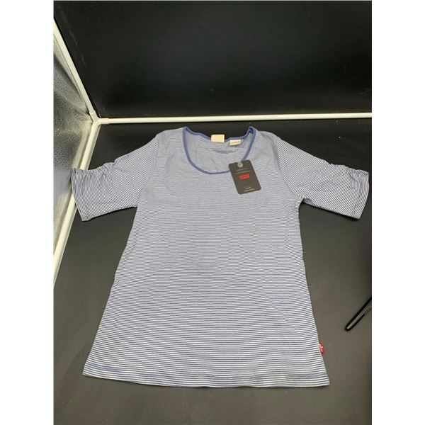 Levi's Slim Fit Shirt, Medium