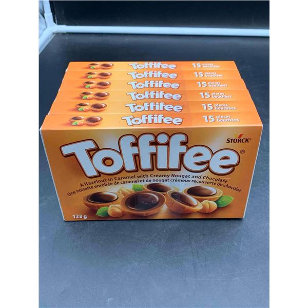 Toffifee Hazelnut in Caramel with Creamy Nougat and Chocolate (6 x 123g)