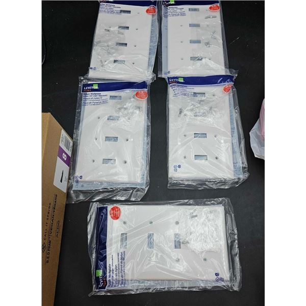 Leviton Plus Nylon Wallplate (5ct)